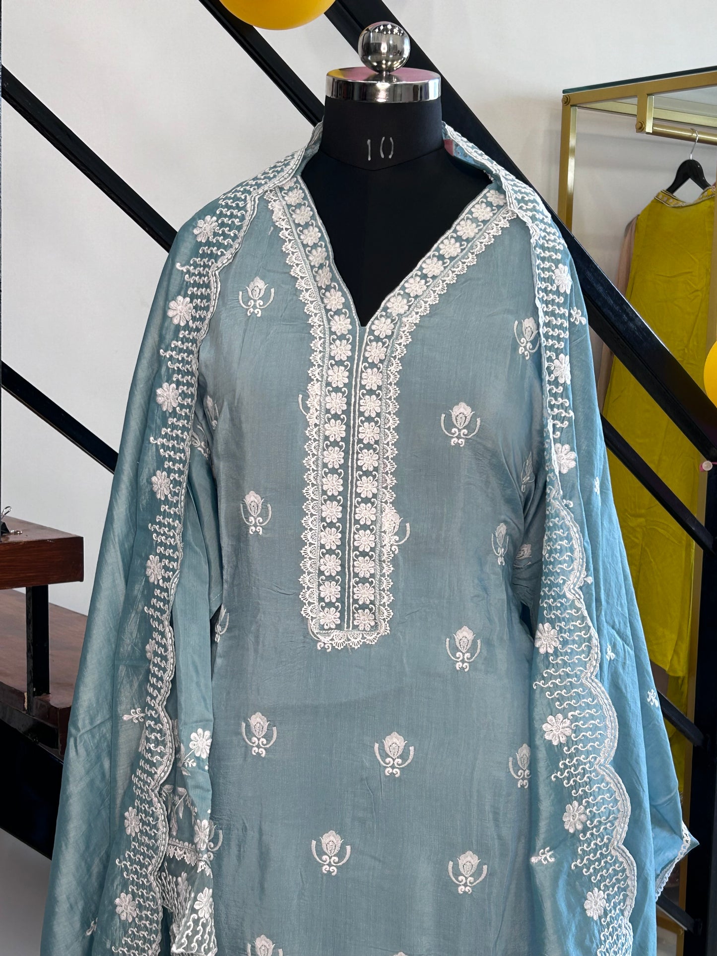 Exquisite Muslin Suit with Lacework and Muslin Dupatta